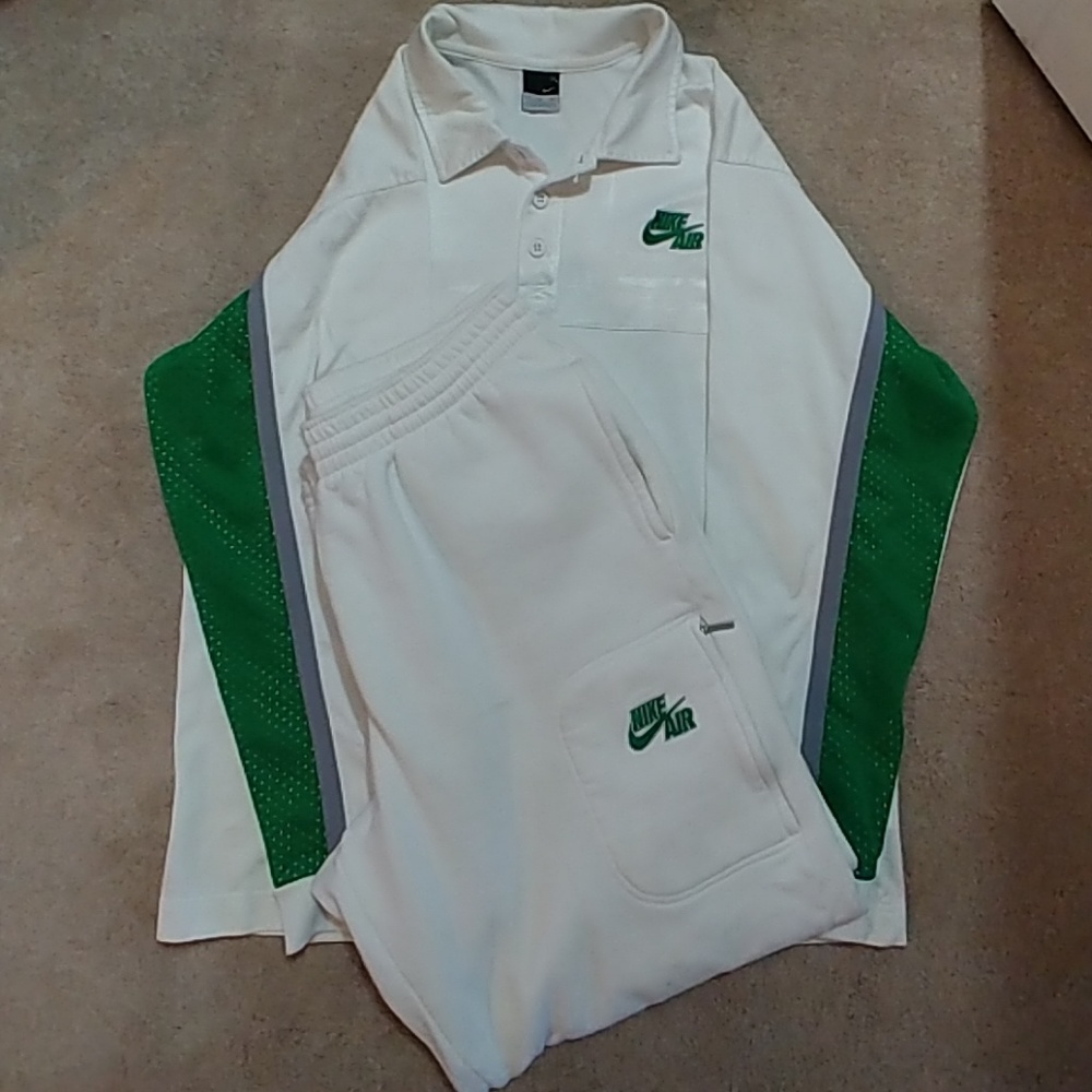 Nike sweat suit